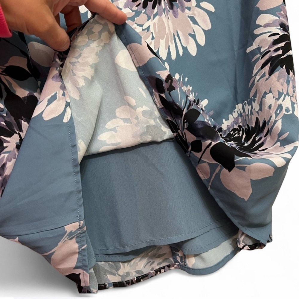 Lark & Ro Floral Bell-Sleeve Sheath Dress - Size S - Picture 9 of 10